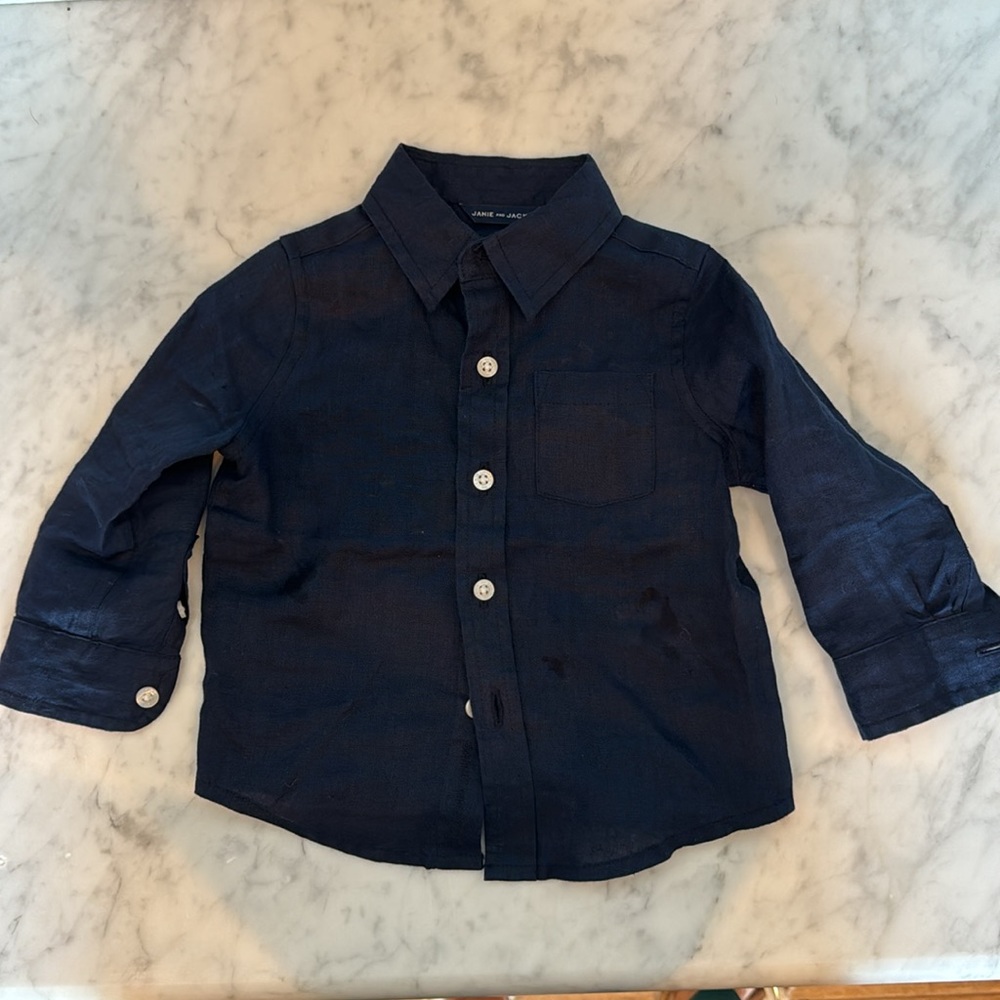 6-12 months button down bundle - Picture 4 of 5